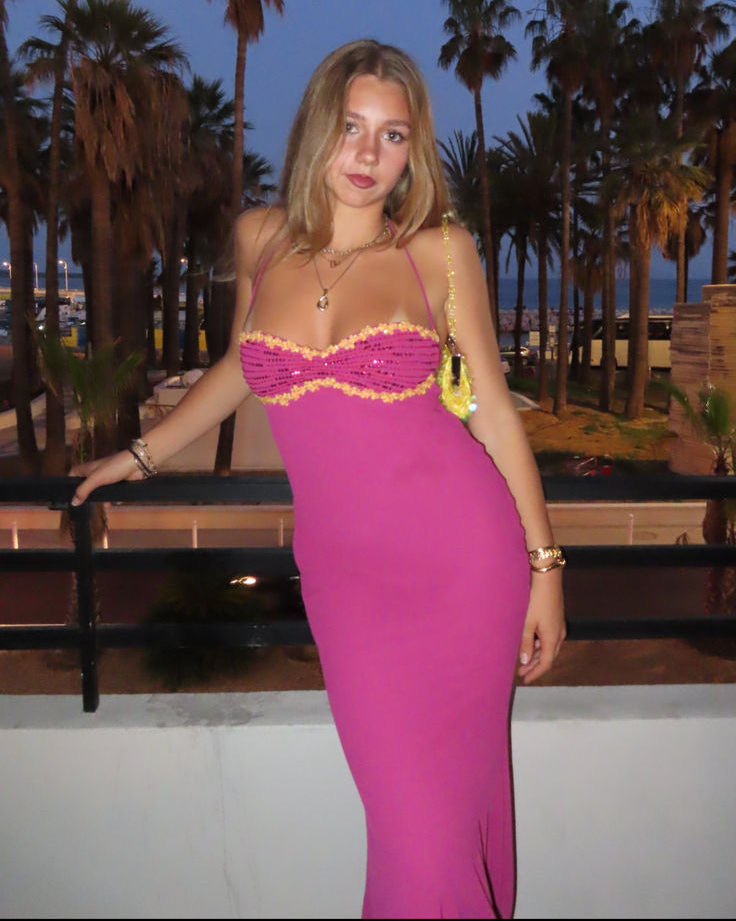 Delilah Maxi - Wine